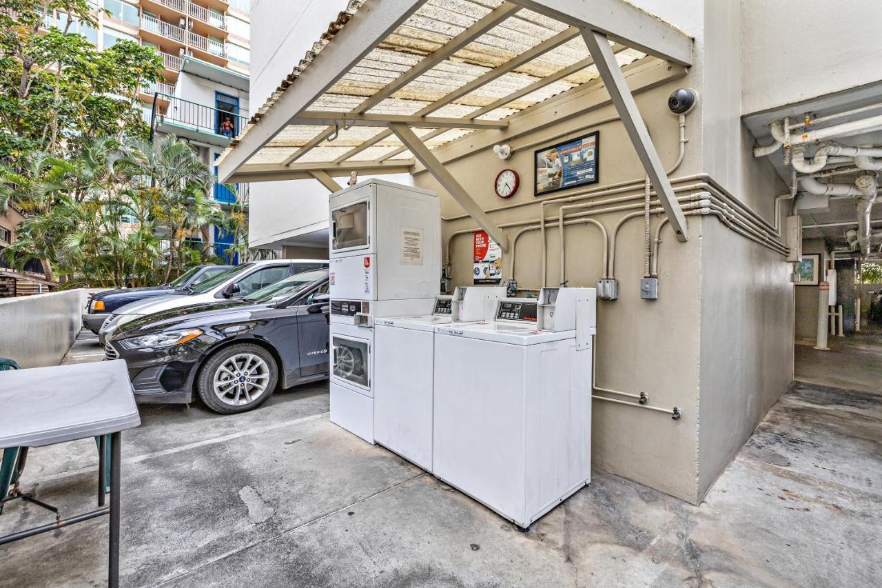 Modern Waikiki Condo Perfect For Beach Getaway! Honolulu Exterior photo